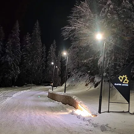 Pahulja 402 - Zlatni Javor * Jahorina