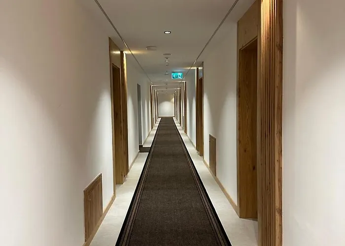 Pahulja 402 - Zlatni Javor Jahorina